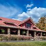 Hilltop Manor Bed and Breakfast