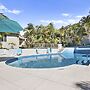 Lennox Beach Resort