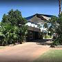Bluestone Motor Inn