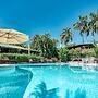 Palms City Resort
