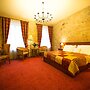 Hotel Rous