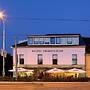 Hotel Sharingham