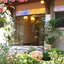 Air Hotel