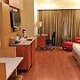 Hotel Taj Tristar