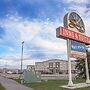 Service Plus Inns & Suites Drayton Valley
