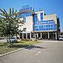 Elegance Hotel