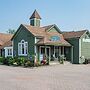 Colonial Inn