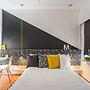 Black & White Apartment