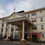 Phadaeng Hotel