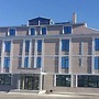 Yukselen Otel