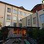 Profsoyuznaya Hotel