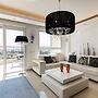 Apartment with Sauna, Hot Tub & Parking