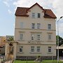 Der kleine Nachbar