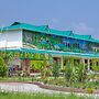 Resort Trimurti