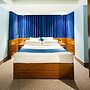 Hotel The Capital