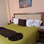 Hotel J&E by Serranillo