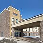 Comfort Inn & Suites Cedar Rapids CID Eastern Iowa Airport