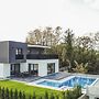 Holiday House Luxury