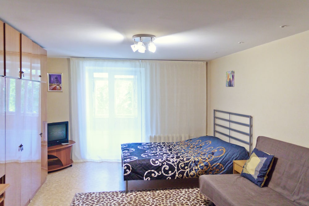 Apartment ALLiS-HALL on Pervomayskaya 70