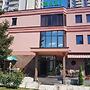Hotel Maxi