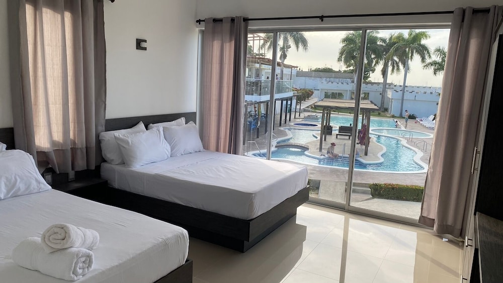 Castillo del Mar Suites