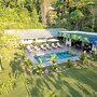 Paradise Lodge