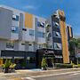 Limaq Hotel