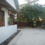 Makunduchi White House Apartment