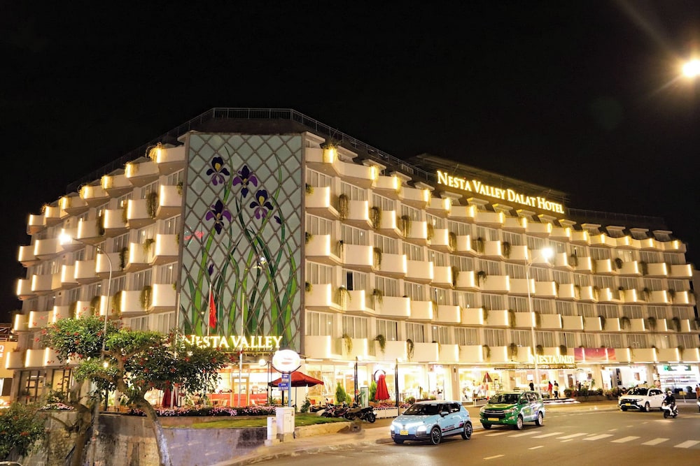 Nesta Valley Dalat Hotel - Golf Valley Hotel