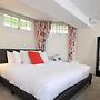 LUX Suites in the Heart of Santa Monica