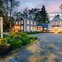 Isaiah Hall Bed & Breakfast Inn
