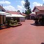 Kakwele Lodge & Tours