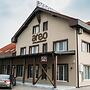 Areo Hotel & Restaurant