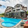 Whiteberry Hotel
