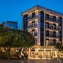 Metropole Urban Hotel