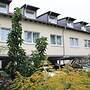 HOTEL RIESENJunior by Trip Inn