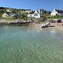 Stunning Cottage on the Beach Portnoo, Narin