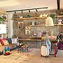 Moxy Patra Marina