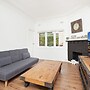 Newly Renovated Apt Close to CBD Unit 2