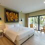 Porestva Hotel Sriracha