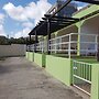 Over The Hill - Guesthouse & Residence