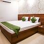 Treebo Comforts Inn, University Road Deralakatte