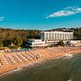 Palace Hotel - Sunny Day Resort