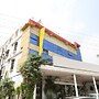 OYO 17430 Gulshah Hotel