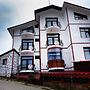 Sarimese Hotel