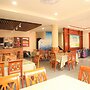 Holiday Hotel