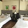 Royale Tagaytay B&B