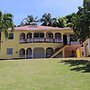 Amarilla Apts