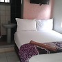 Royal Crown Guesthouse