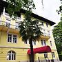 Hotel Villa Laurel